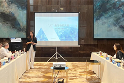 PA真人国际国际郑洁：“人”是万物的尺度——降本增效的关键是“人”